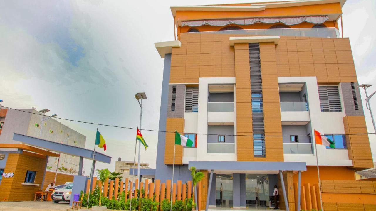 Hotel La Casa Cielo Cotonou Extérieur photo