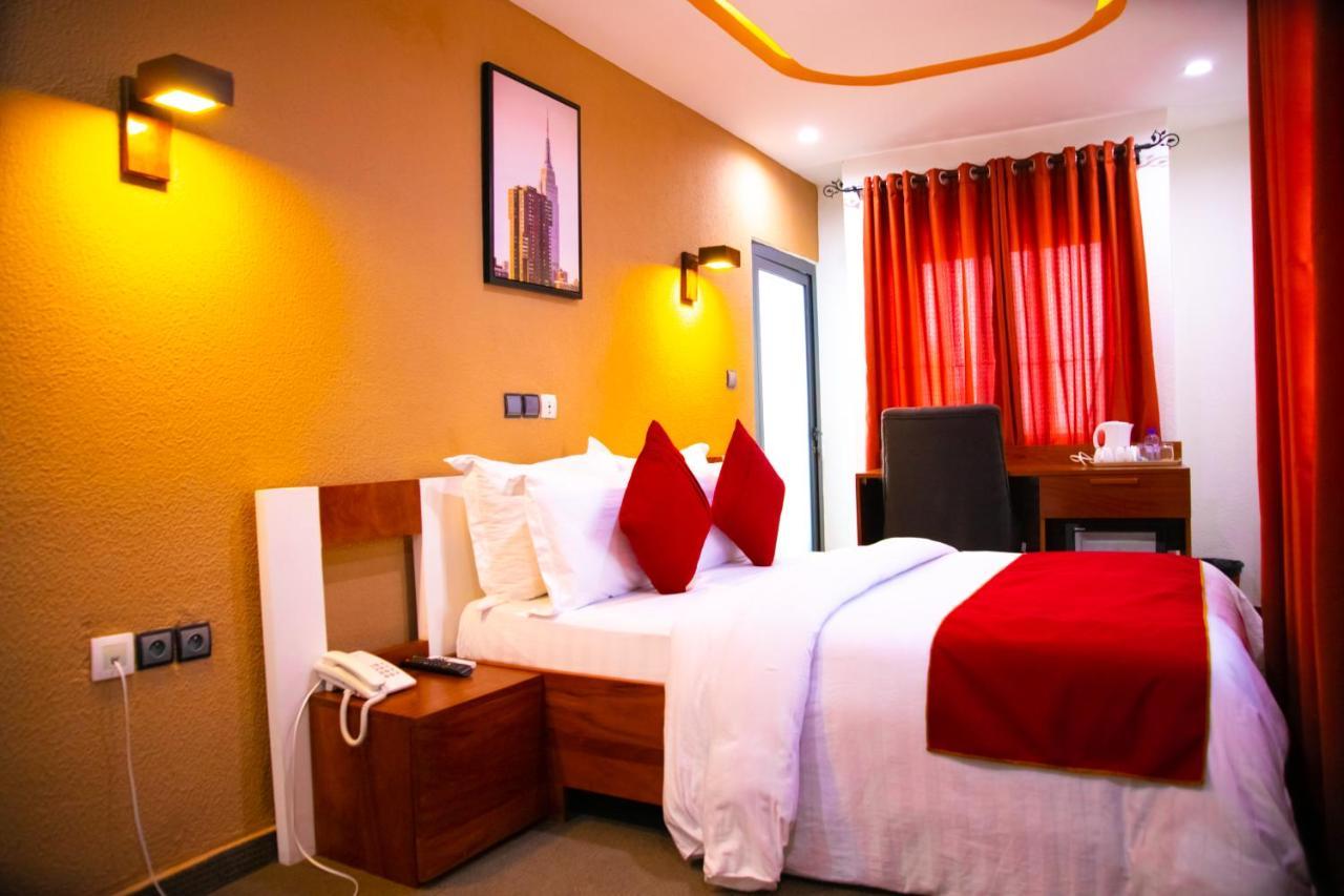 Hotel La Casa Cielo Cotonou Extérieur photo